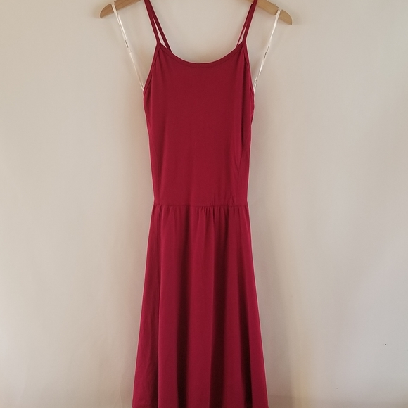 Aritzia Dresses & Skirts - Aritzia Sunday Best Strappy Dress - Burgundy